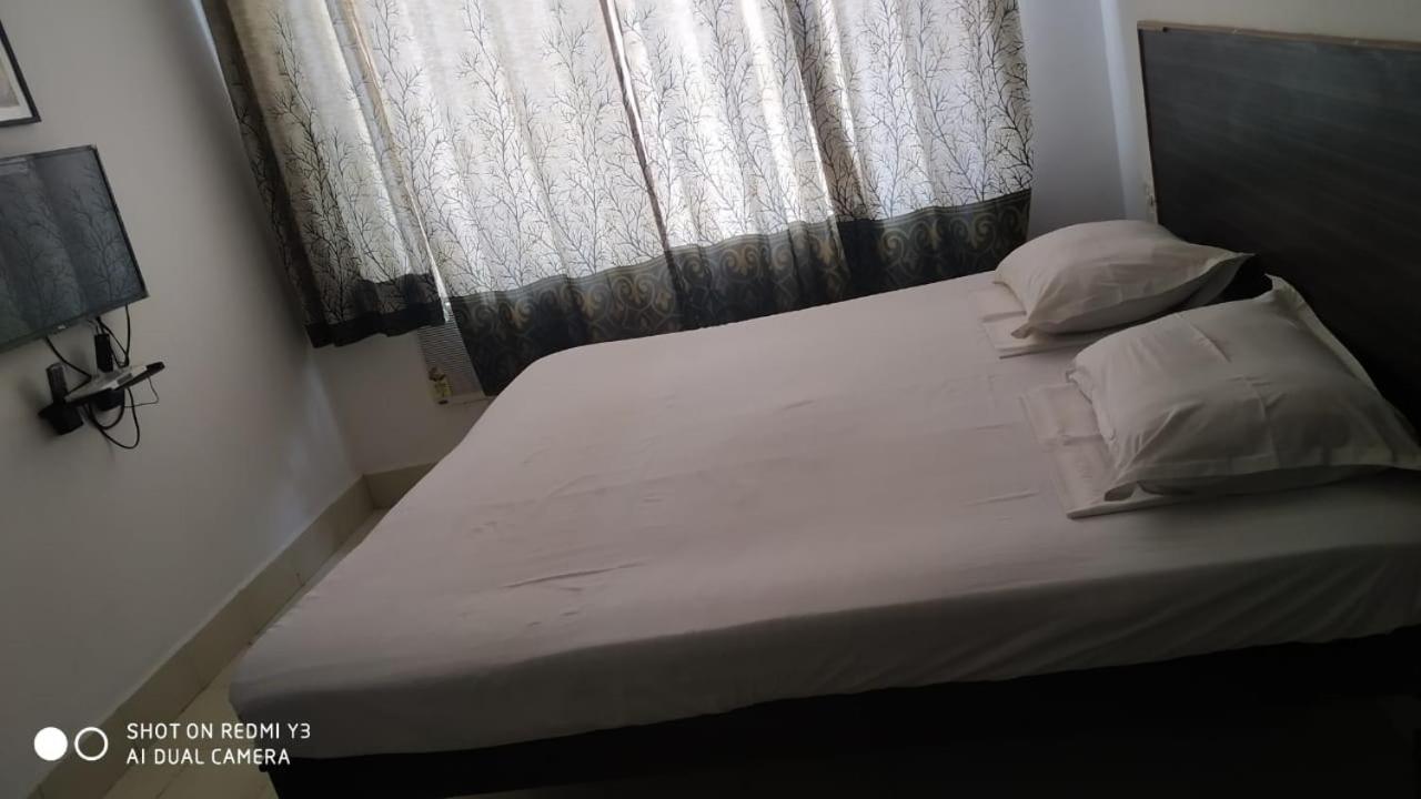 Saritas Guest House - Bogmalo Beach ภายนอก รูปภาพ