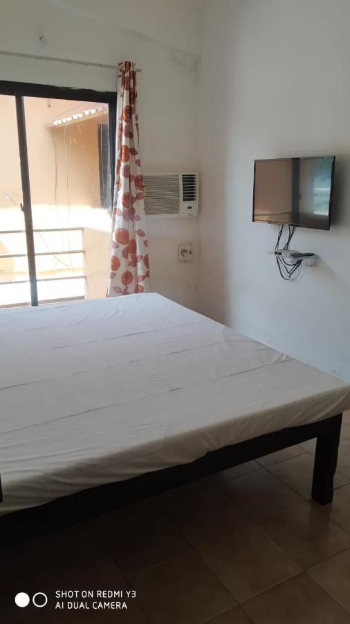 Saritas Guest House - Bogmalo Beach ภายนอก รูปภาพ