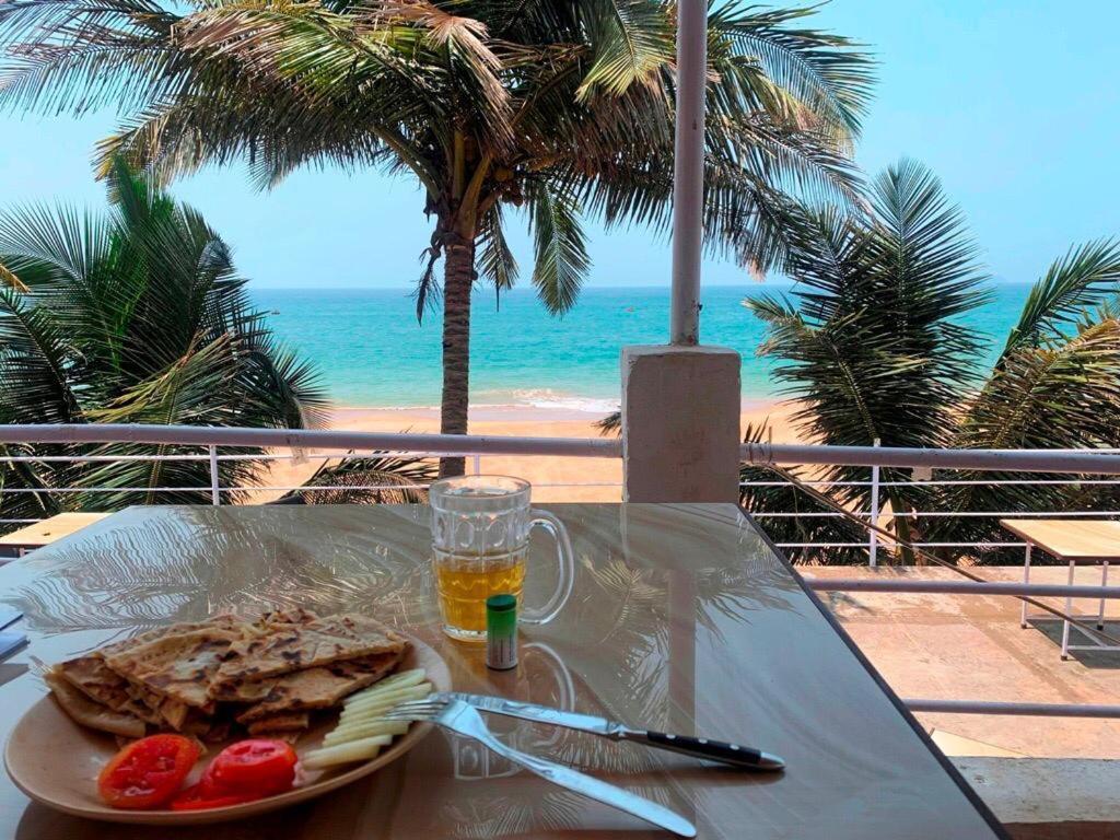Saritas Guest House - Bogmalo Beach ภายนอก รูปภาพ