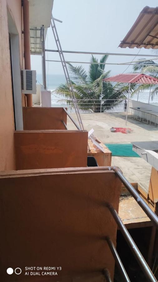 Saritas Guest House - Bogmalo Beach ภายนอก รูปภาพ