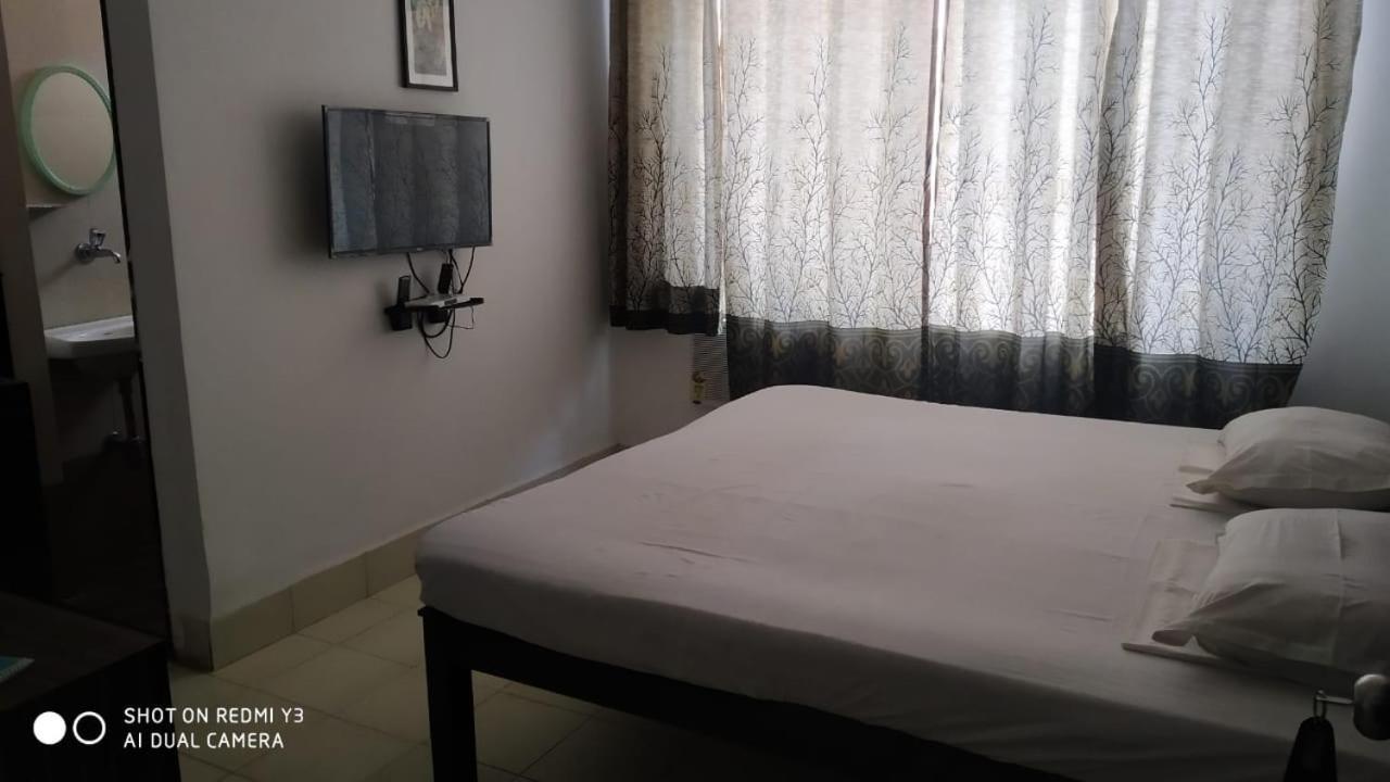 Saritas Guest House - Bogmalo Beach ภายนอก รูปภาพ