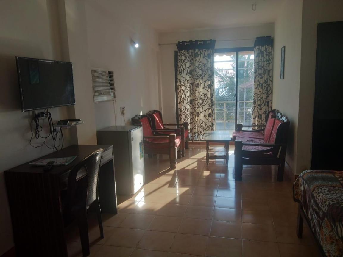 Saritas Guest House - Bogmalo Beach ภายนอก รูปภาพ